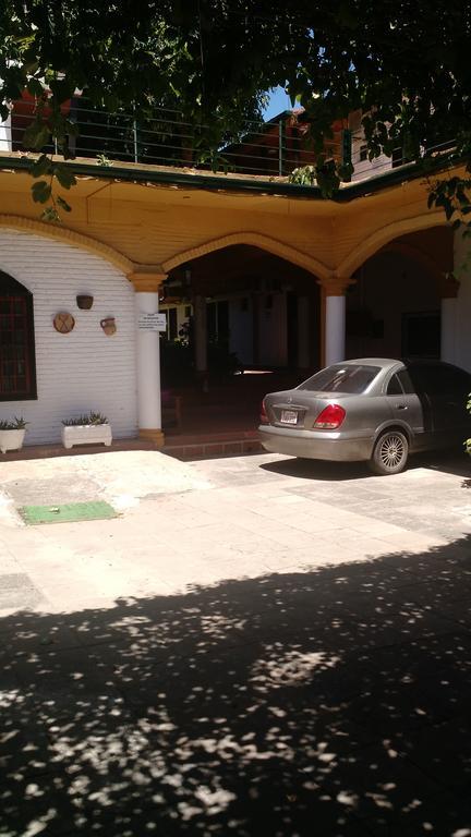 Residencia Leones De Castilla Hotel Asuncion Exterior photo